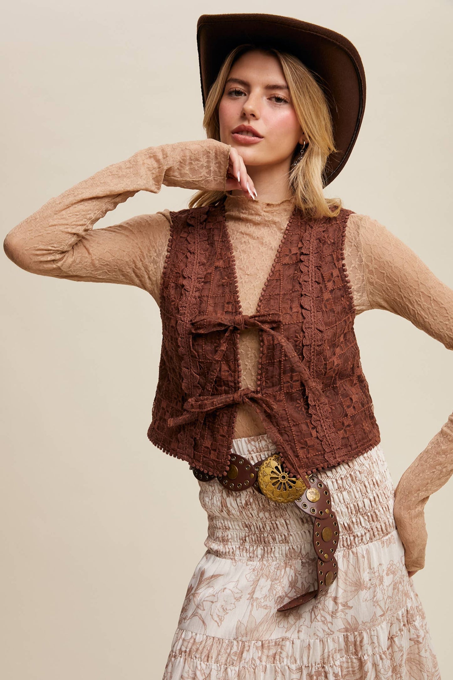 A New Arrival Embroidered Lace Tie-Front : Ecru