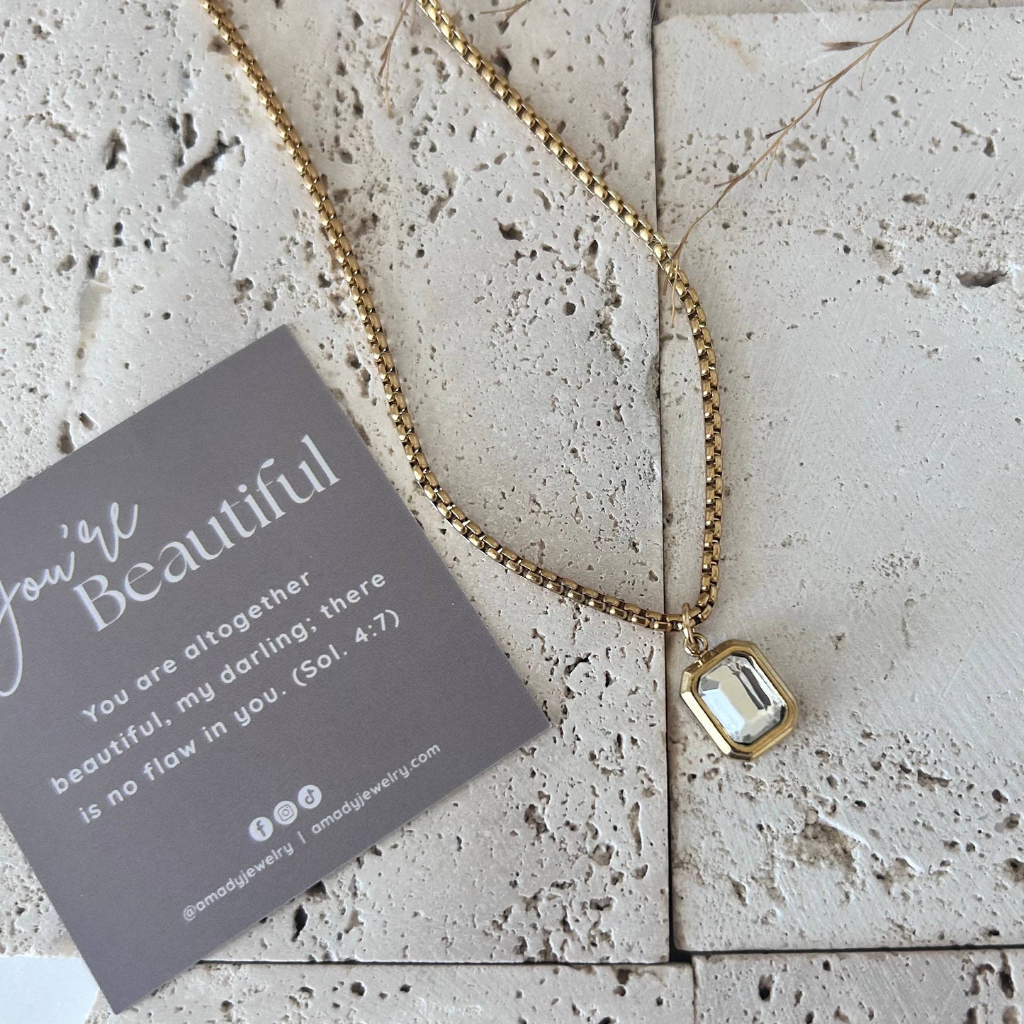 Clear Glass Pendant layering necklace 18k gold plated 