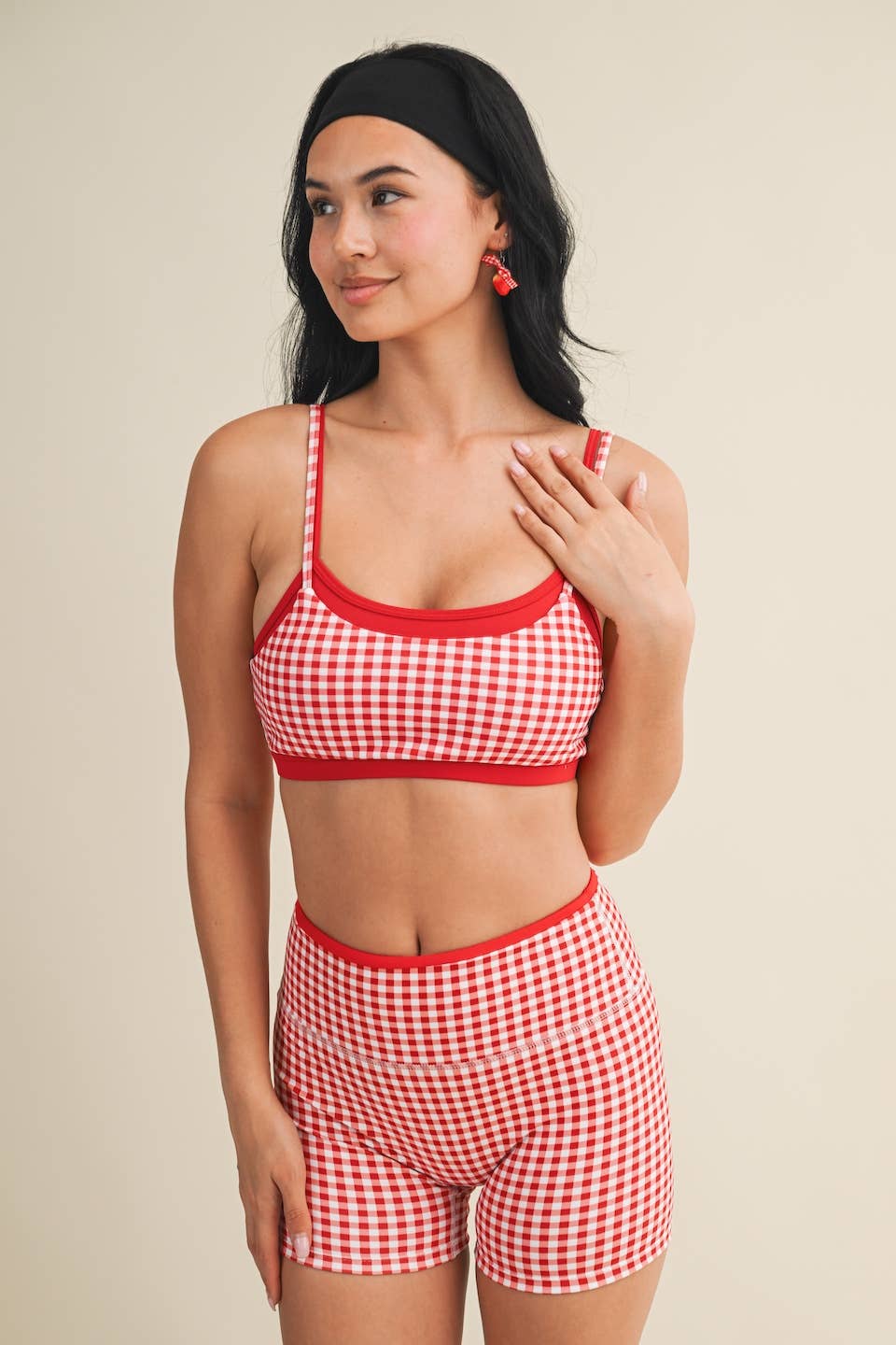 A New Arrival Gingham Print Double Layered Sports Bra: Red Gingham