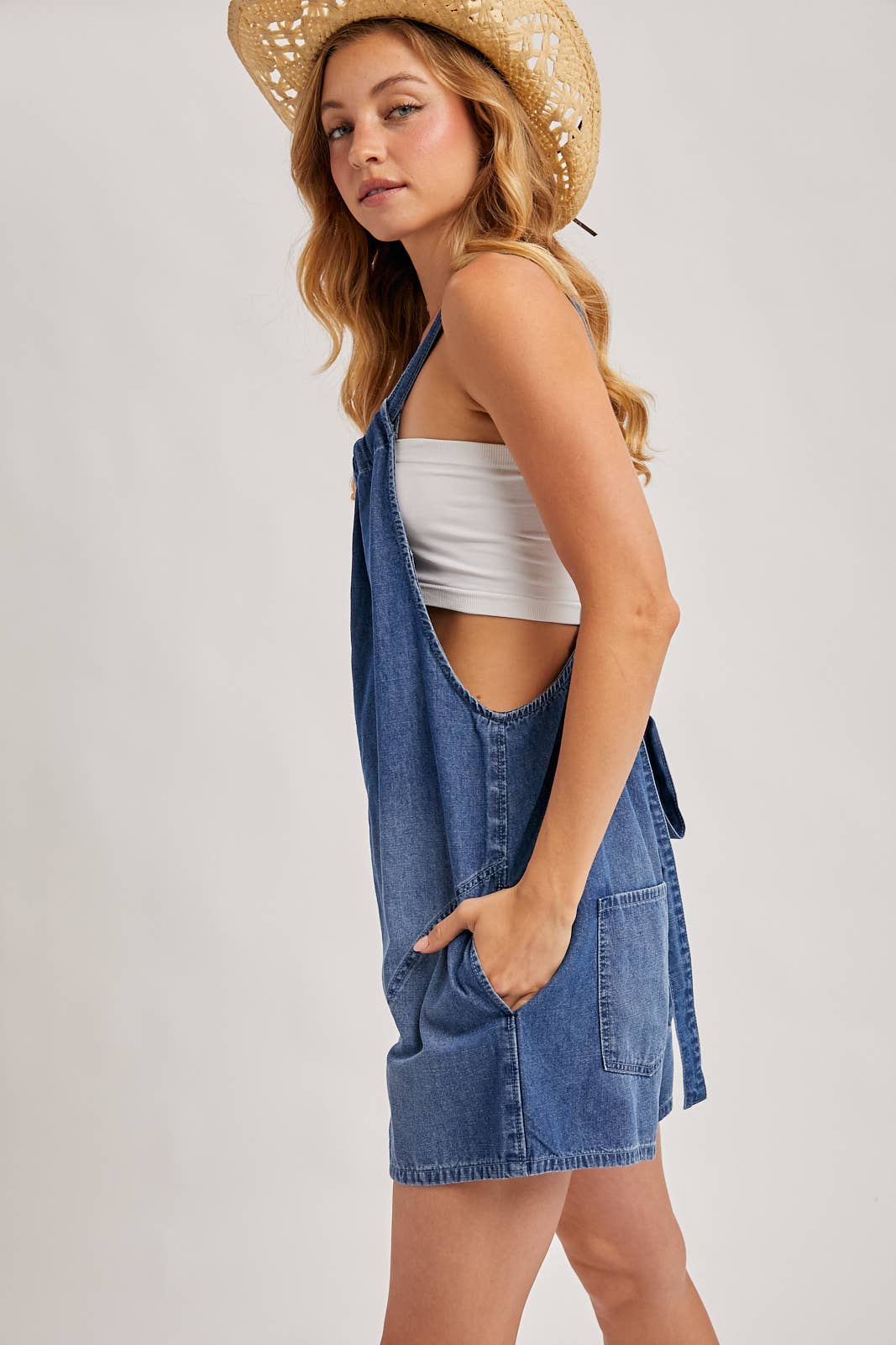 A New Arrival DENIM WASHED SHORTALLS ROMPER: MED.WASH