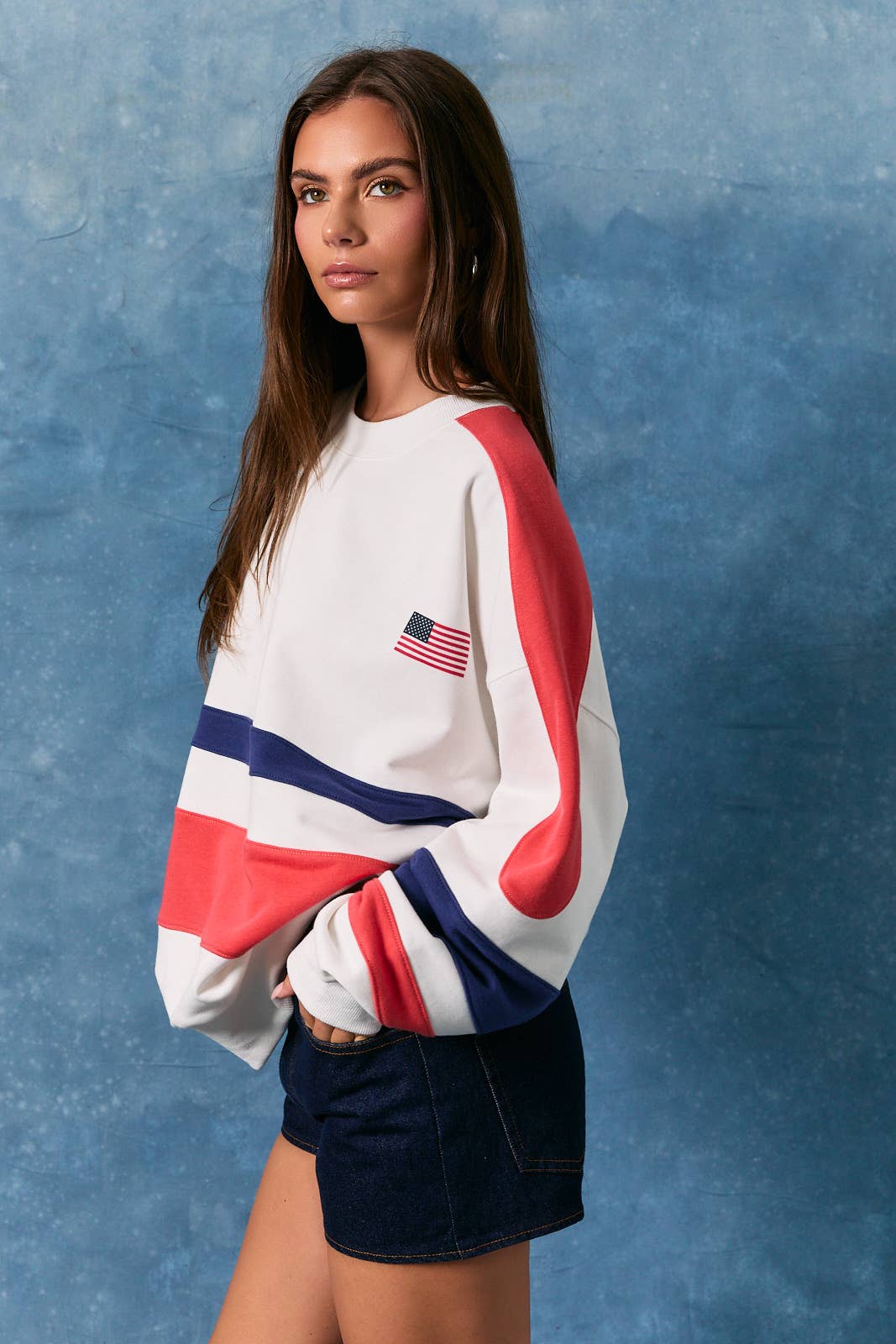 A New Arrival: LONG SLEEVE CREW NECK COLOR BLOCK OVERSIZED SWEATSHIRT: WHITE-RED-NAVY