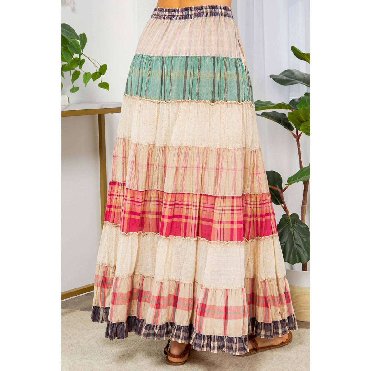 A New Arrival Vintage Vibes: Crinkled Tiered Skirt With Mixed Cotton Dobby: Latte