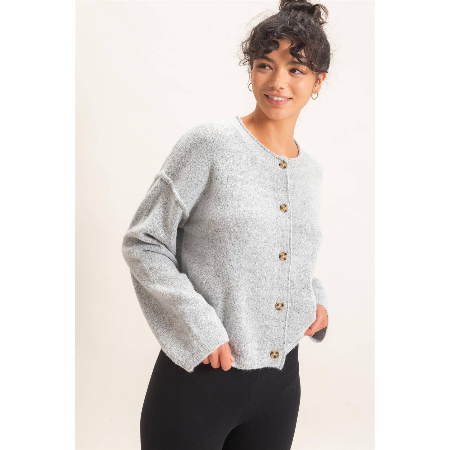 A New Arrival Crew Neck Loose Fit Cardigan: HEATHER GRAY