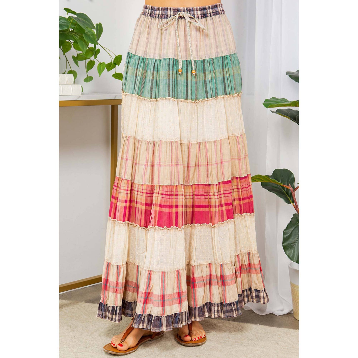 A New Arrival Vintage Vibes: Crinkled Tiered Skirt With Mixed Cotton Dobby: Latte