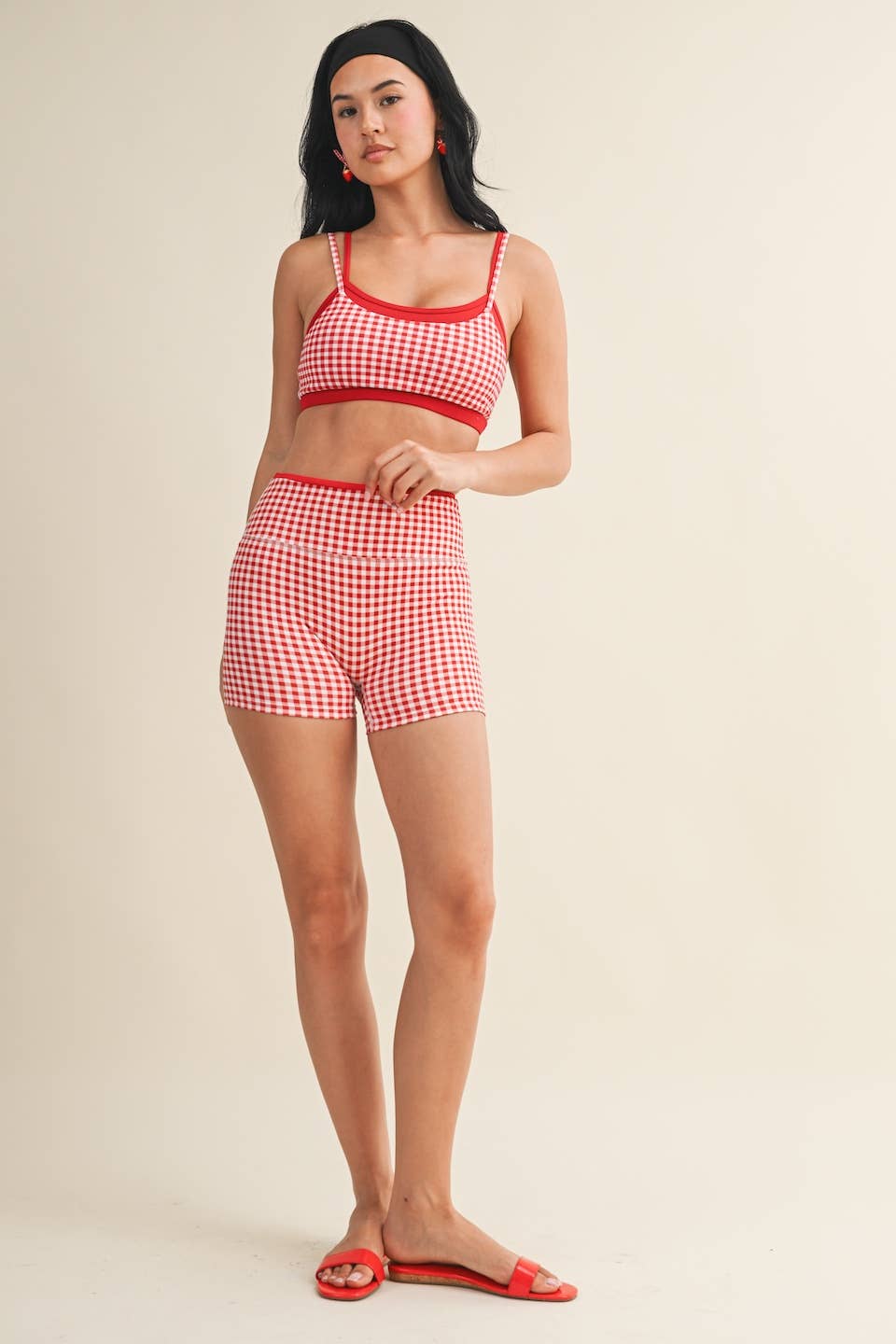 A New Arrival Gingham Print Double Layered Sports Bra: Red Gingham
