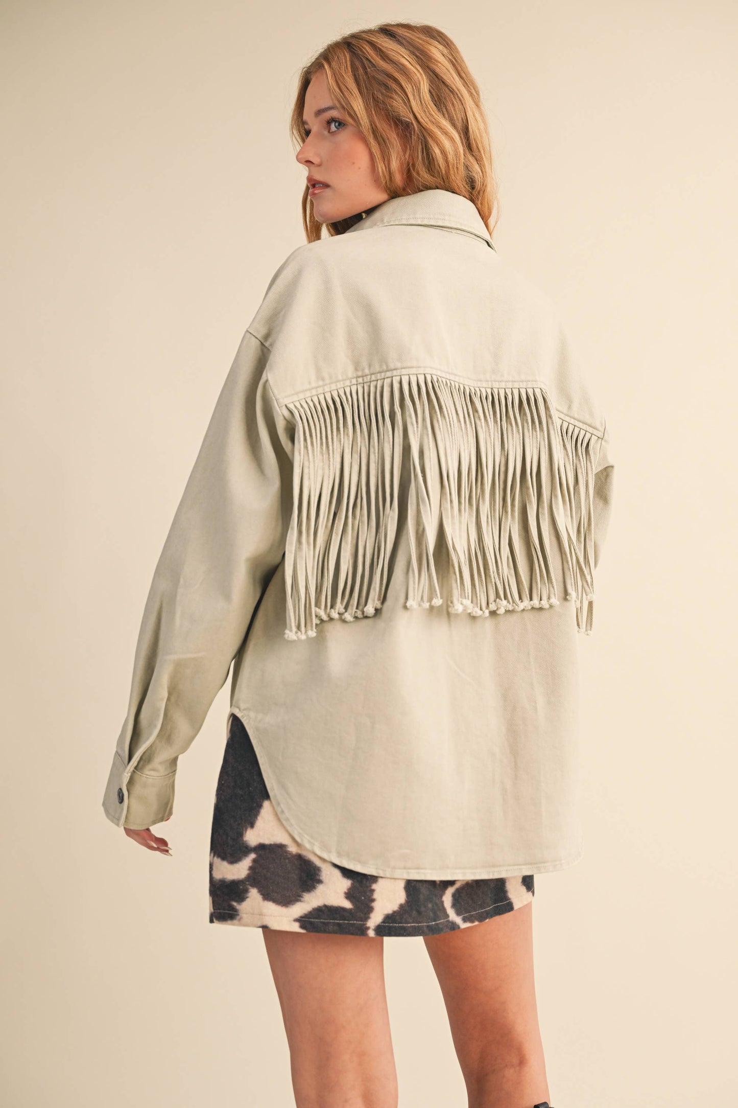 A New Arrival              FRINGE COLOR DENIM BUTTON DOWN JACKET: SAND
