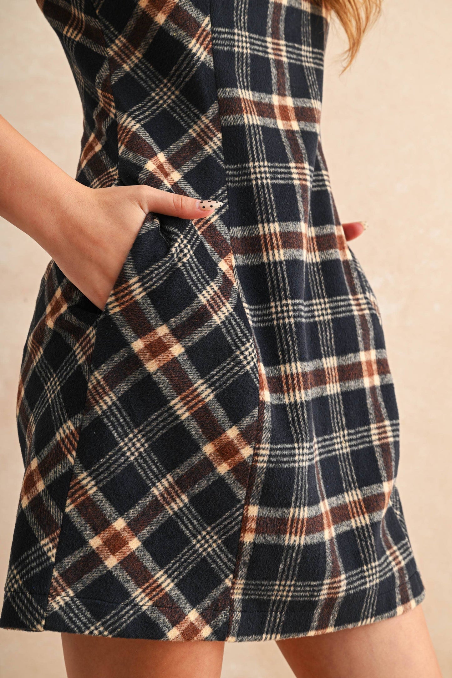 PLAID PATTERN DRESS: NAVY
