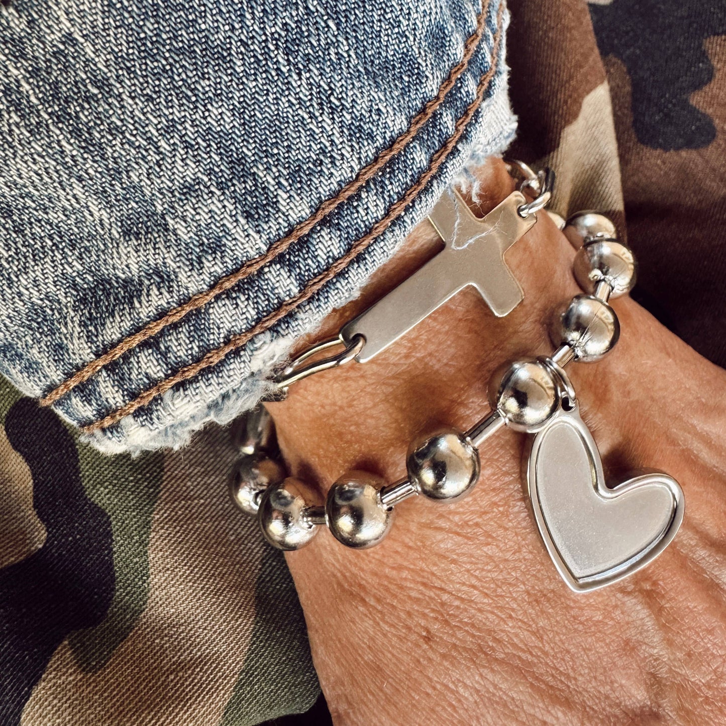New Large Polished Stainless Steel Heart Charm Bracelet : 7"