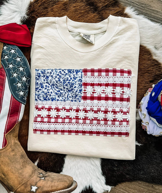 A New Arrival American Flag Daisy: Short Sleeve Cotton