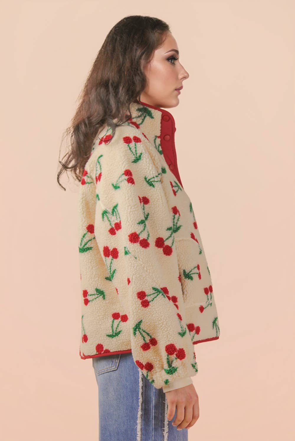 Cherry Printed Fleece Oversized Jacket: IVORY CHERRY