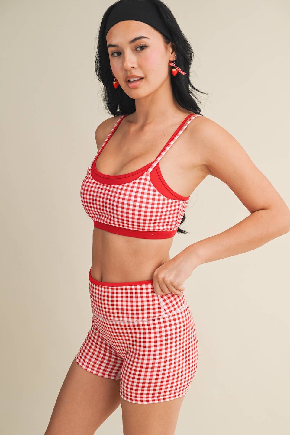 A New Arrival Gingham Print Double Layered Sports Bra: Red Gingham