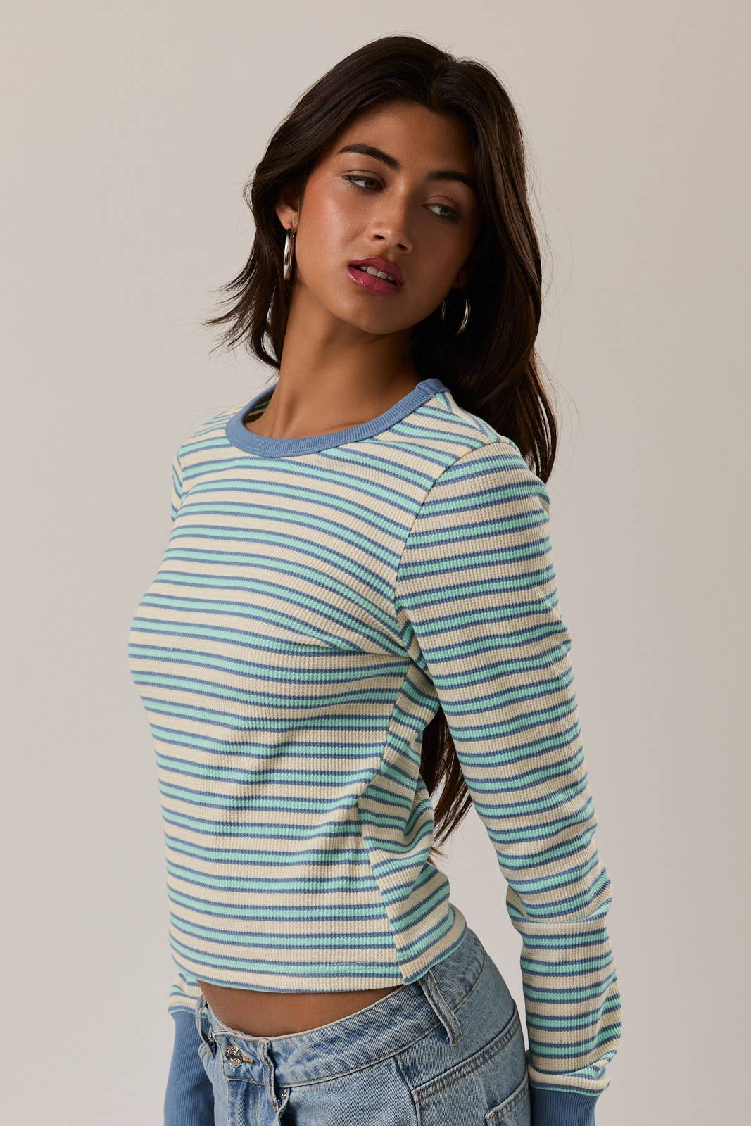 A New Arrival THERMAL LONG SLEEVE WITH THUMB HOLE KNIT TOP: IVORY-LT BLUE STRIPE
