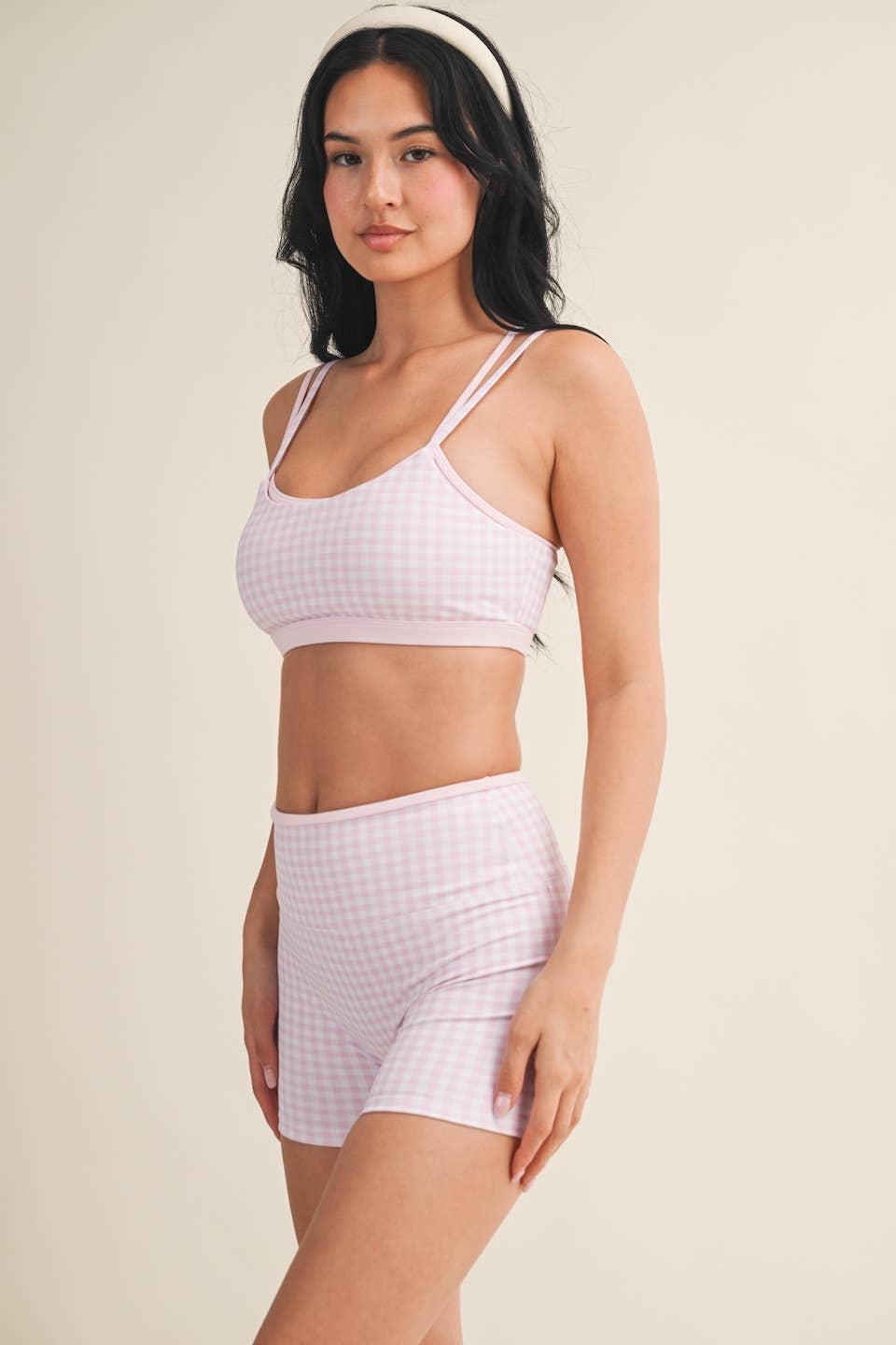 A New Arrival Gingham Print Double Layered Sports Bra: Red Gingham