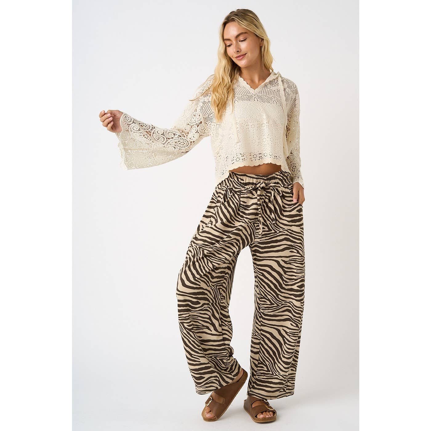 A New Arrival ZEBRA PRINT PULL-ON BARREL LEG PANTS: BROWN/BEIGE
