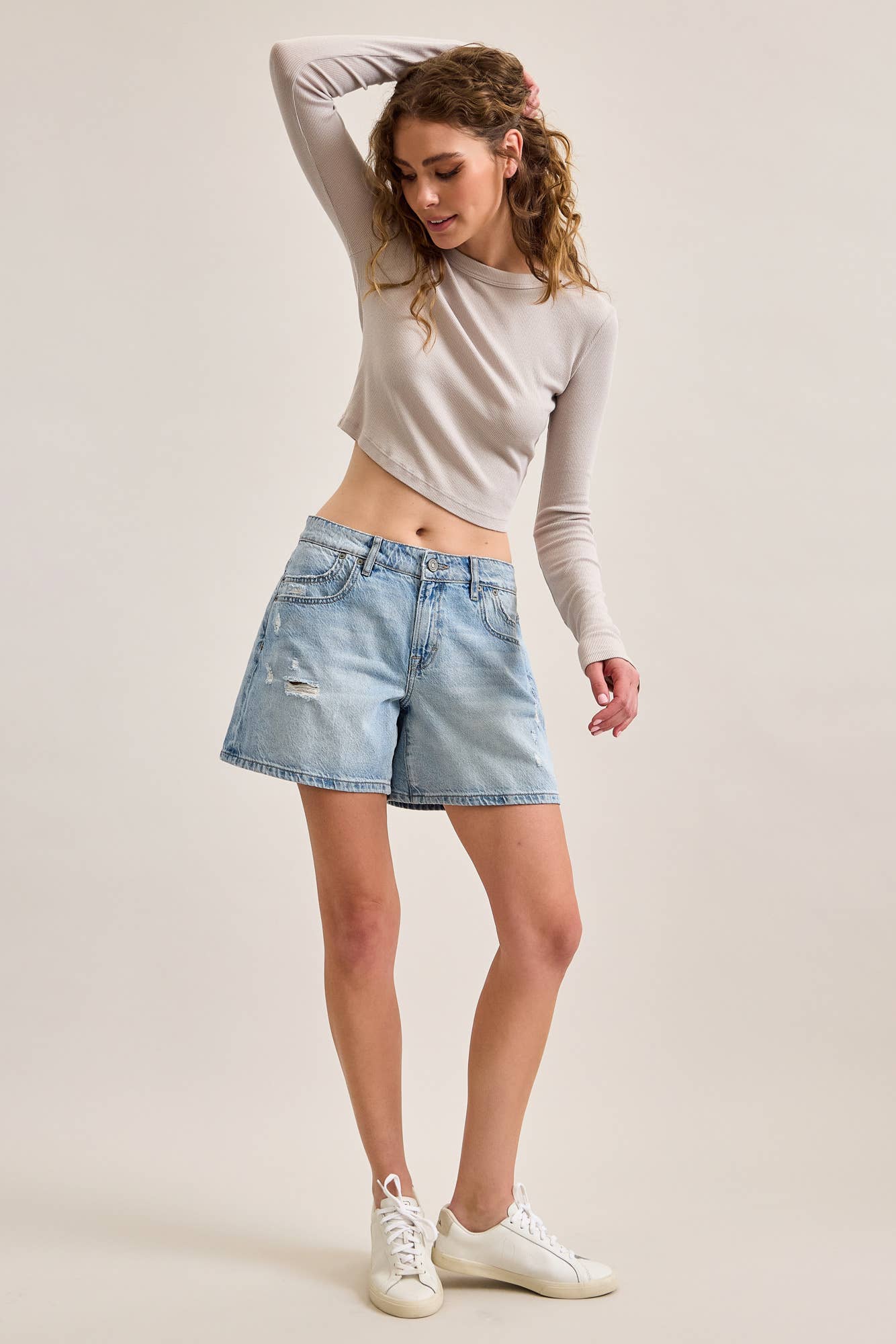 A New Arrival                       5” INSEAM MID-RISE SAMMIE BARREL SHORTS
