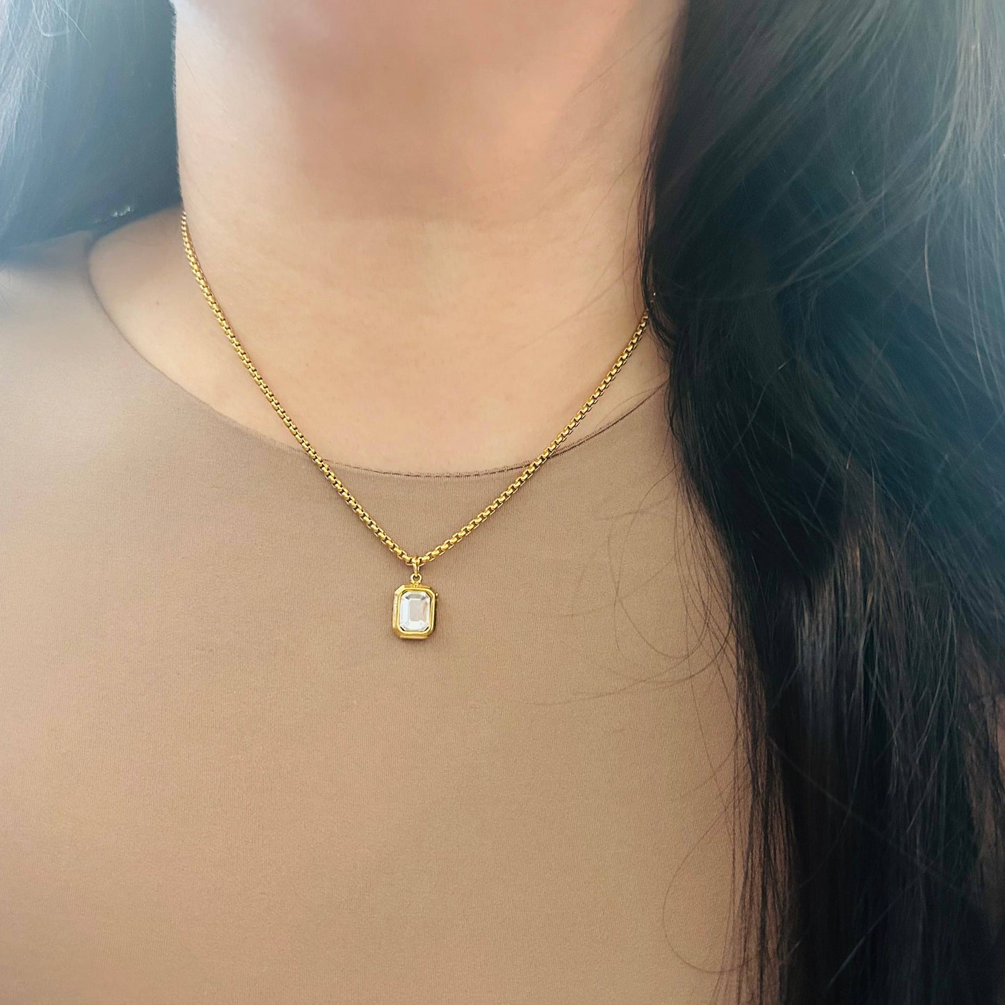 Clear Glass Pendant layering necklace 18k gold plated 