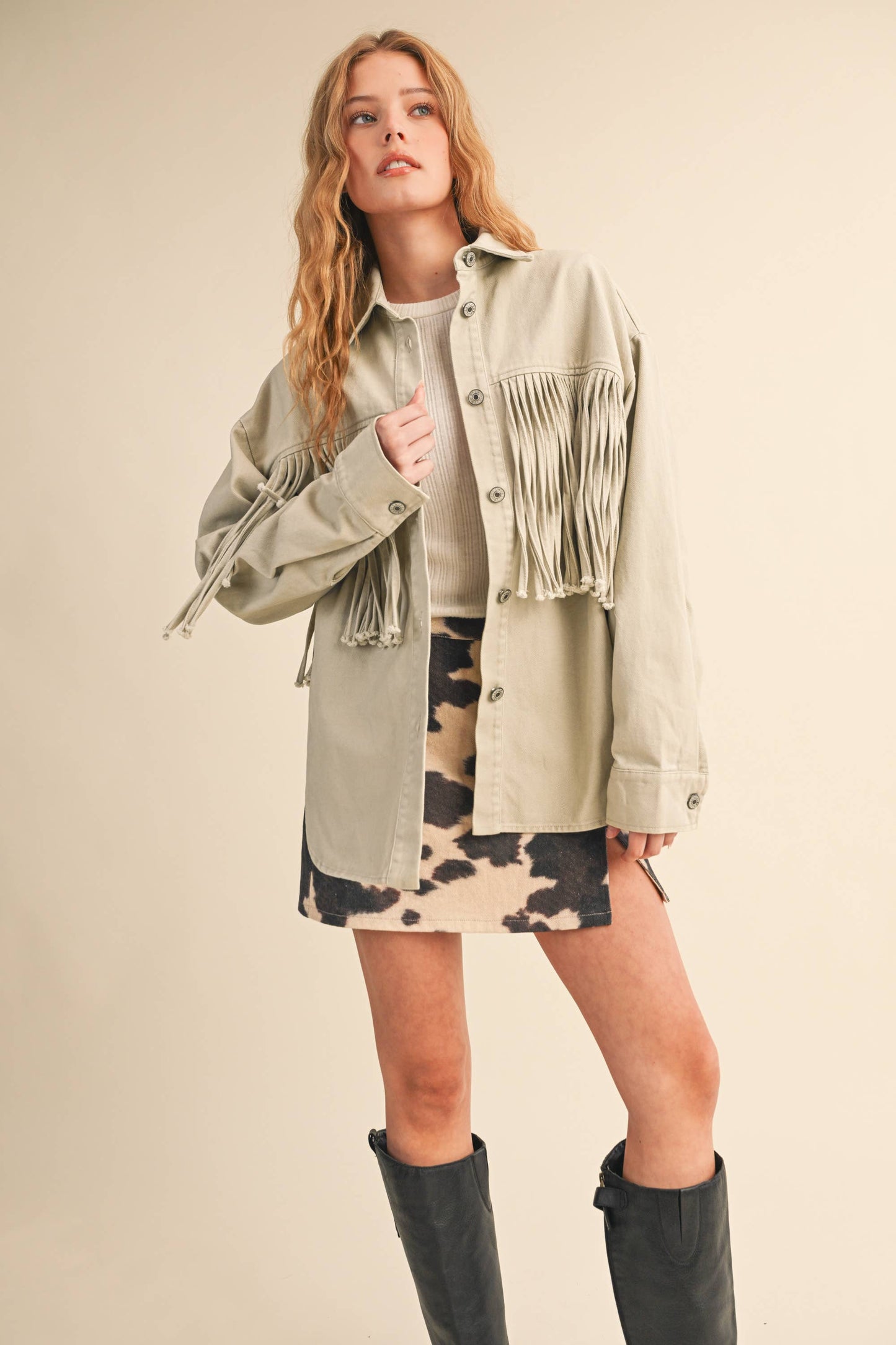 A New Arrival              FRINGE COLOR DENIM BUTTON DOWN JACKET: SAND