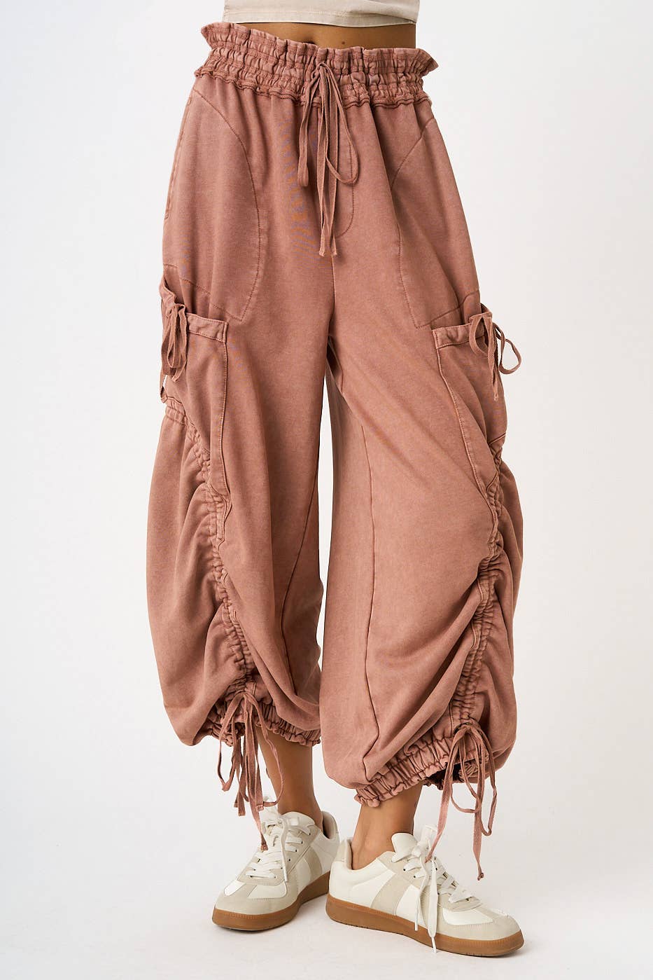 A New Arrival WASHED FRENCH TERRY DROP POCKET BALLOON PANTS: RED BEAN