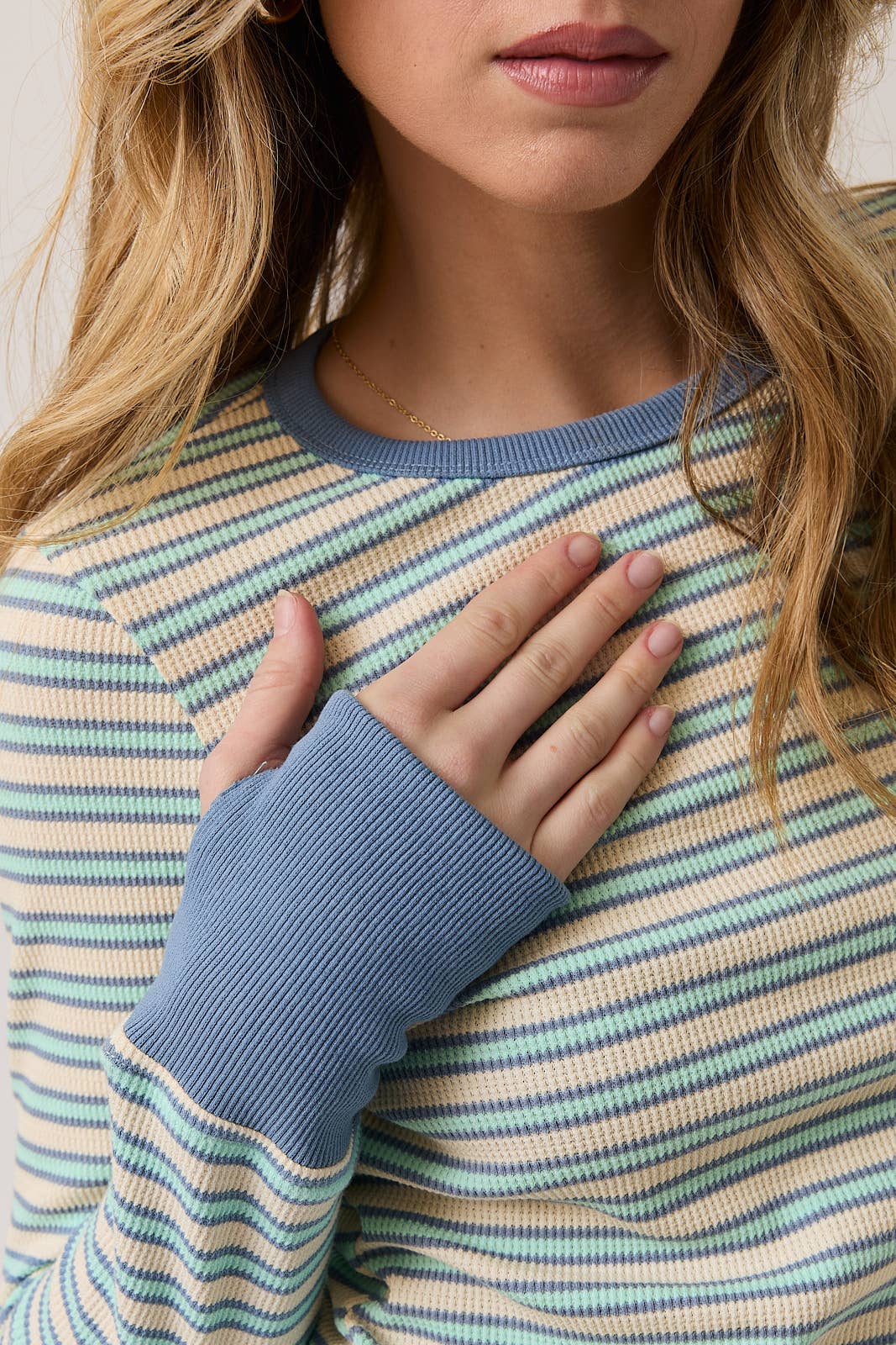 A New Arrival THERMAL LONG SLEEVE WITH THUMB HOLE KNIT TOP: IVORY-LT BLUE STRIPE