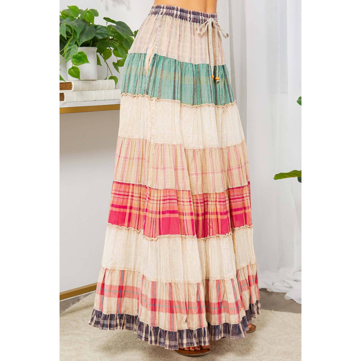 A New Arrival Vintage Vibes: Crinkled Tiered Skirt With Mixed Cotton Dobby: Latte