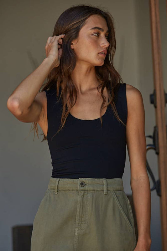 A New Arrival Double Layered Seamless Top: Black
