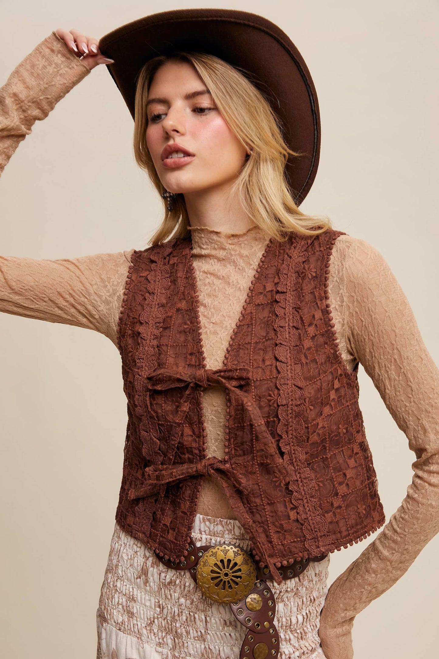 A New Arrival Embroidered Lace Tie-Front : Ecru