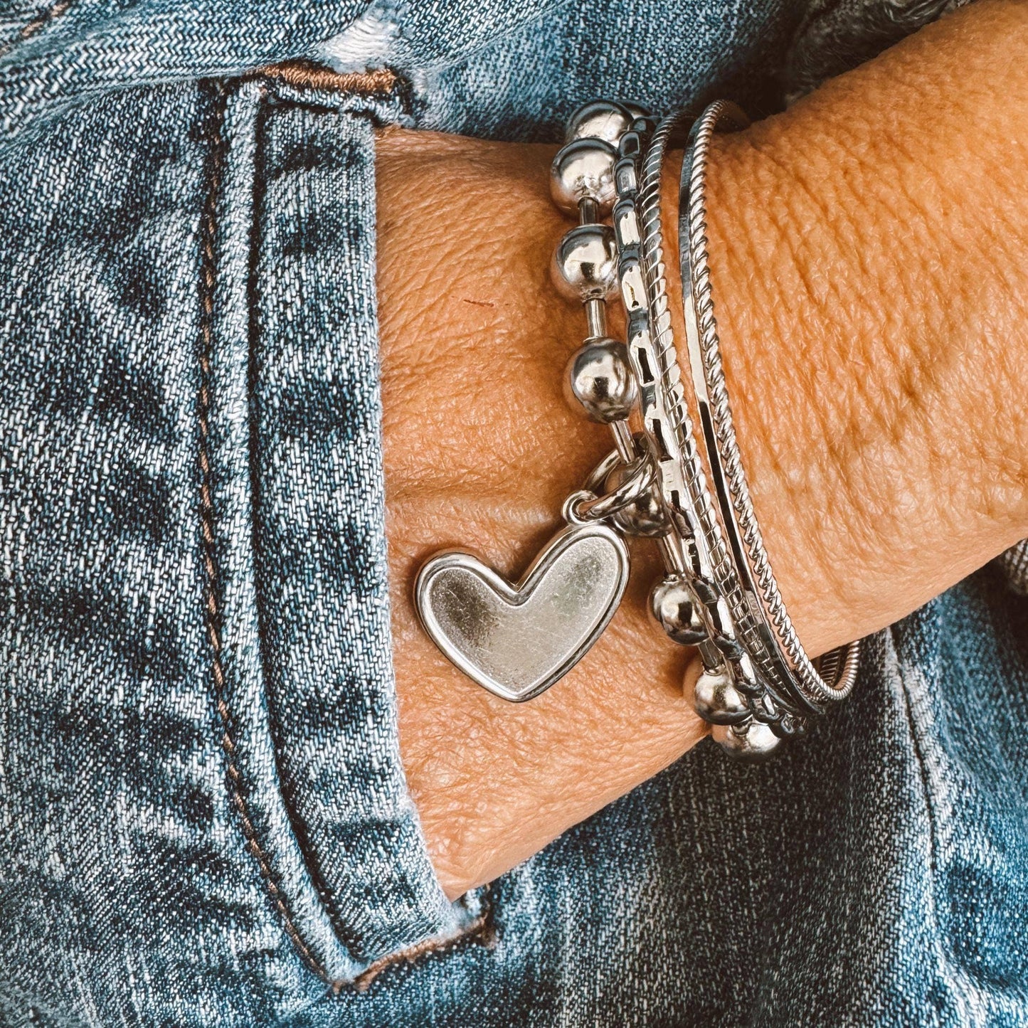 Heart Charm Bracelet: 7"