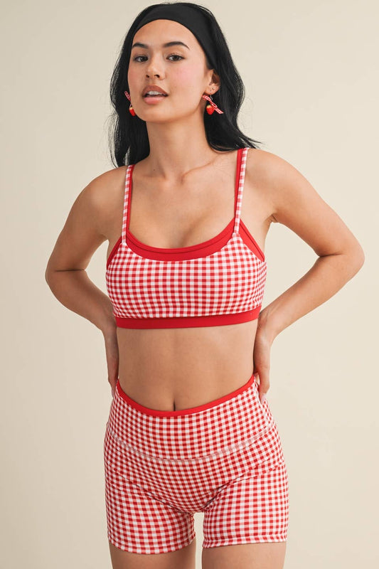 A New Arrival Gingham Print Double Layered Sports Bra: Red Gingham