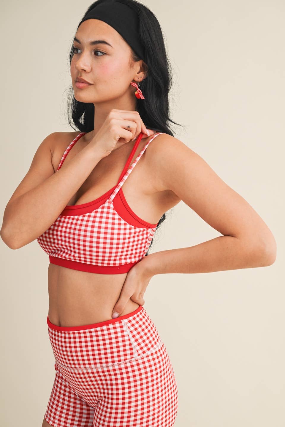 A New Arrival Gingham Print Double Layered Sports Bra: Red Gingham