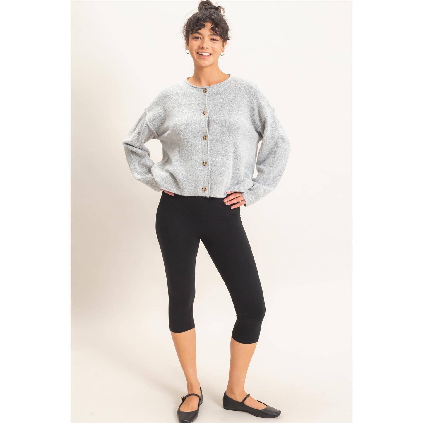 A New Arrival Crew Neck Loose Fit Cardigan: HEATHER GRAY