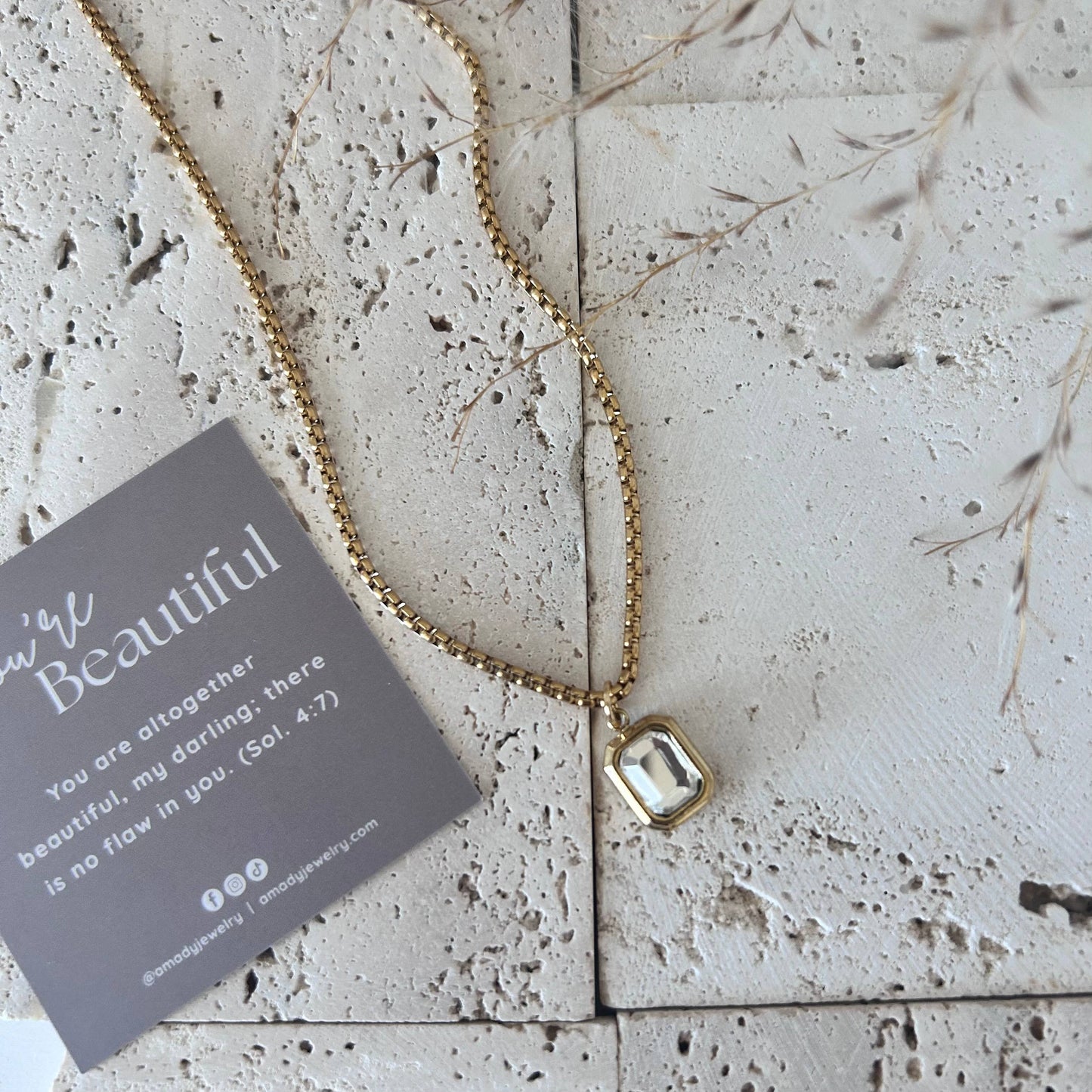 Clear Glass Pendant layering necklace 18k gold plated 