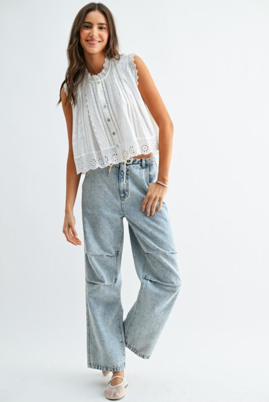 A New Arrival.          BRODERIE ANGLAISE SLEEVELESS COTTON Blouse